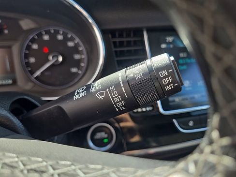 Used 2018 Buick Encore Preferred image 23