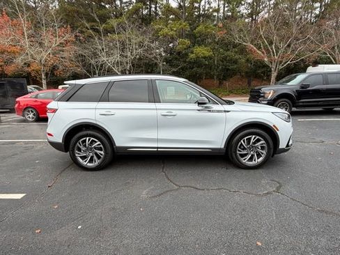 New 2026 Lincoln Corsair Premiere image 6