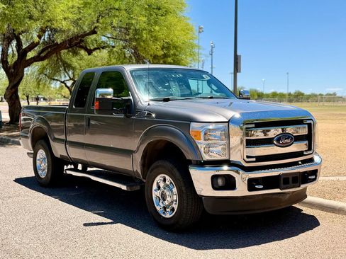Used 2014 Ford F250 XLT w/ XLT Premium Package AWD/4WD image 7