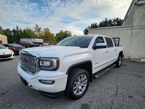 Used 2017 GMC Sierra 1500 Denali image 3