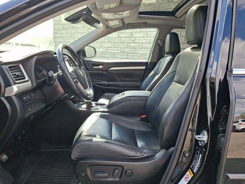 Certified 2017 Toyota Highlander XLE image 14