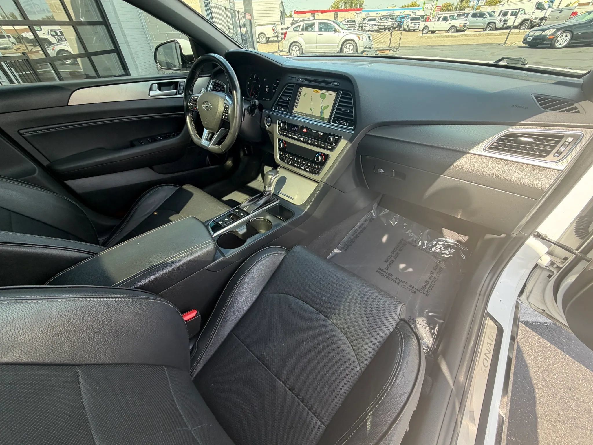 Used 2017 Hyundai Sonata Limited 2.0T FWD image 13