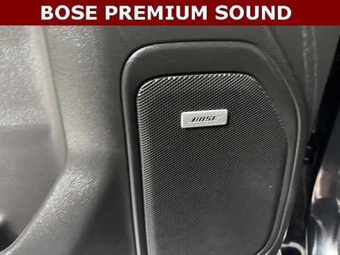 Used 2021 Chevrolet Silverado 1500 LT Trail Boss w/ Convenience Package II image 3