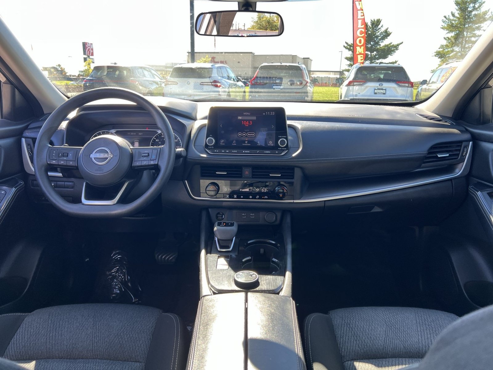 Used 2024 Nissan Rogue SV AWD/4WD image 22