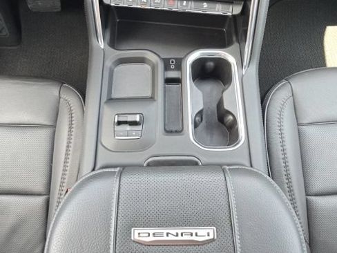 Used 2024 GMC Sierra 2500 Denali w/ Denali Reserve Package AWD/4WD image 40