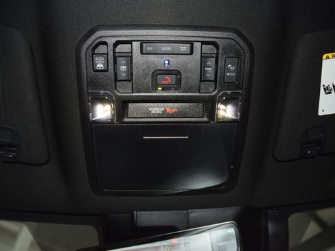 Used 2022 Toyota Tundra Capstone AWD/4WD image 49