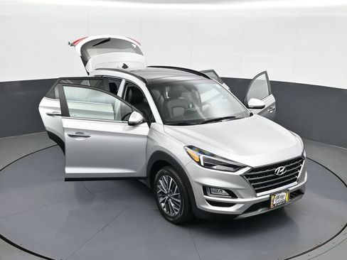 Used 2020 Hyundai Tucson Ultimate w/ Cargo Package AWD/4WD image 29