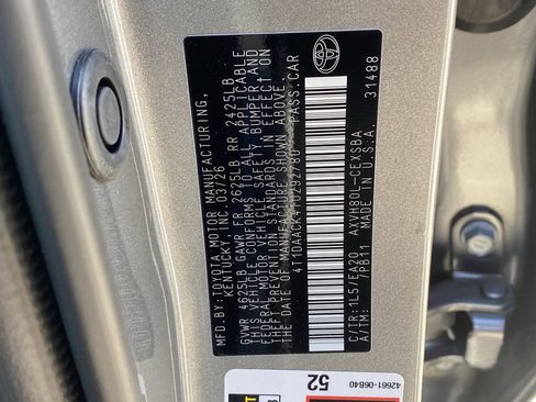 Used 2026 Toyota Camry SE image 15