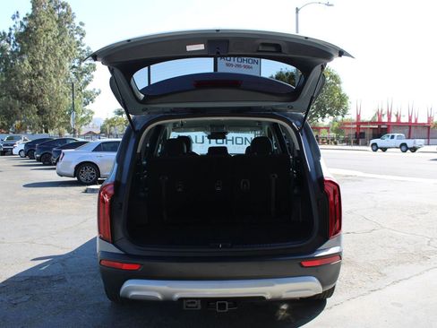 Used 2021 Kia Telluride LX FWD image 33