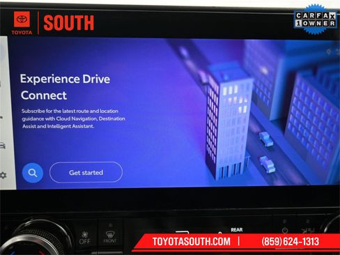 Used 2023 Toyota Highlander Limited image 11