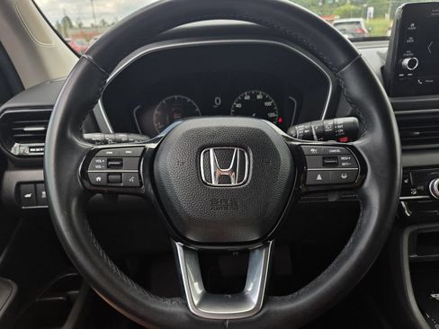 Used 2025 Honda Pilot EX-L image 22
