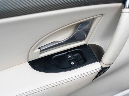 Used 2016 Maserati GranTurismo Sport image 12