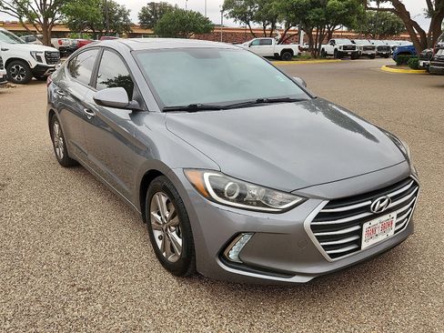 Used 2018 Hyundai Elantra Value Edition FWD image 6