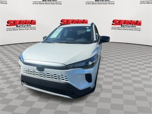 Used 2026 Toyota Corolla Cross SE image 4