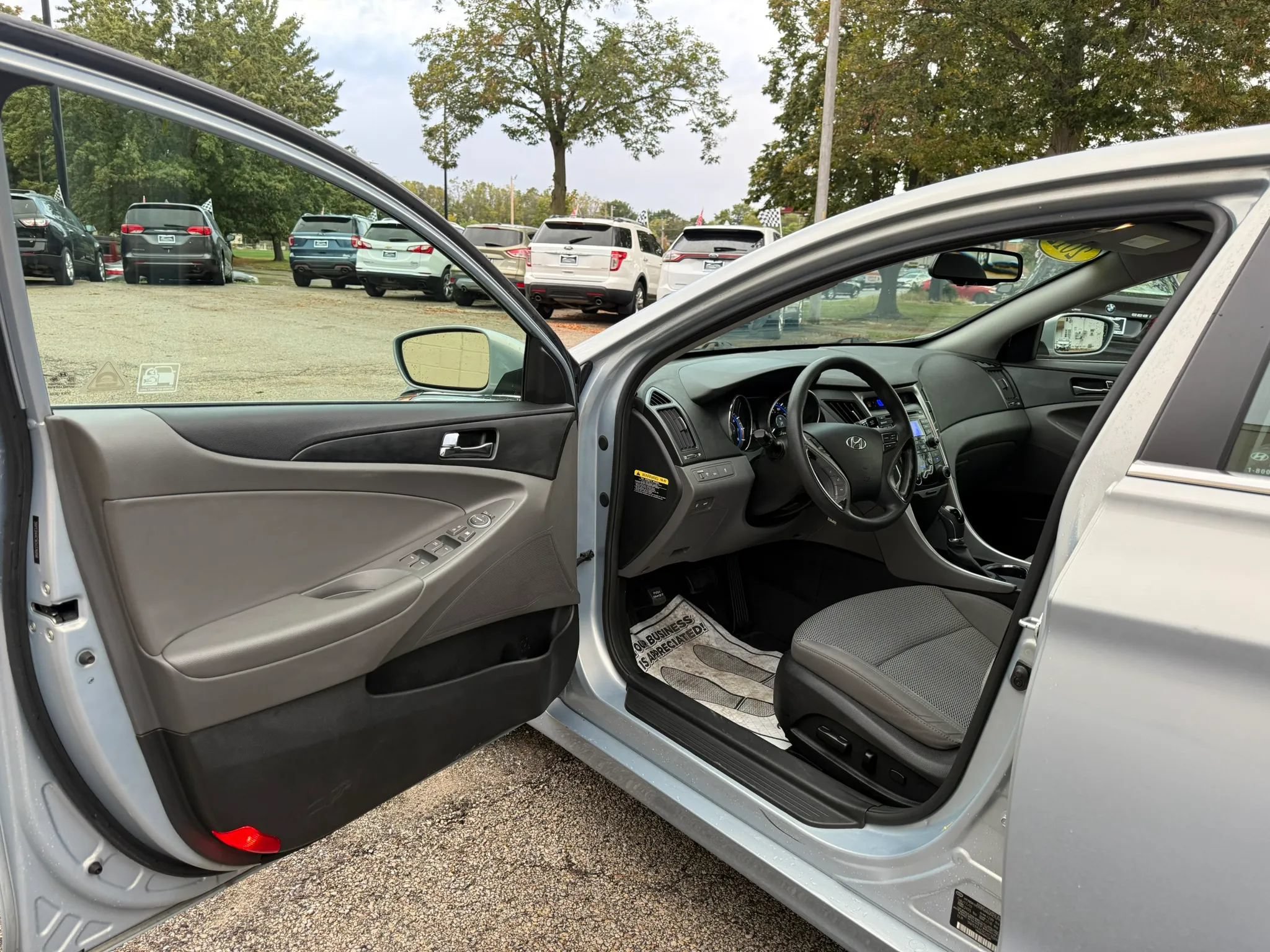 Used 2012 Hyundai Sonata GLS w/ Popular Equipment Pkg FWD image 9