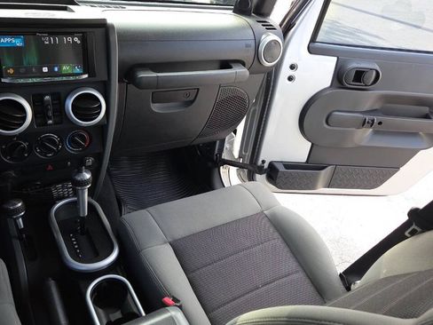 Used 2010 Jeep Wrangler Unlimited Sahara w/ Dual Top Group AWD/4WD image 40