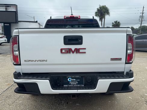 Used 2017 GMC Canyon SLE w/ All Terrain X Package AWD/4WD image 4