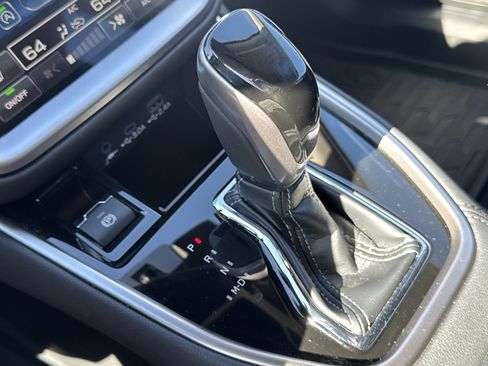 Certified 2025 Subaru Outback Premium w/ Popular Package #1A image 22