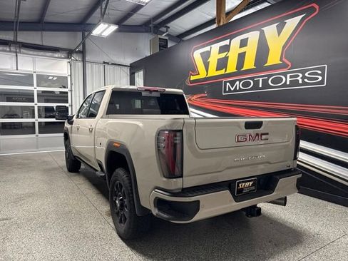 Used 2026 GMC Sierra 2500 AT4 AWD/4WD image 16