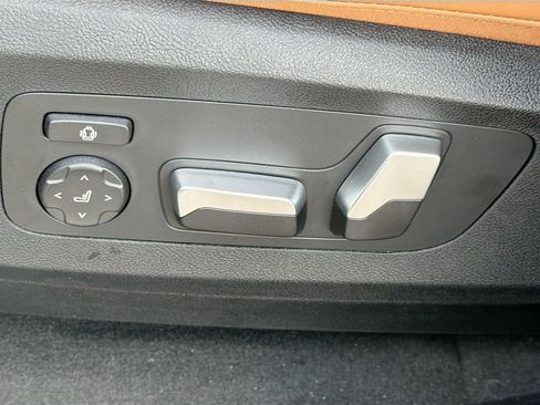 New 2026 BMW X5 sDrive40i w/ M Sport Package image 25