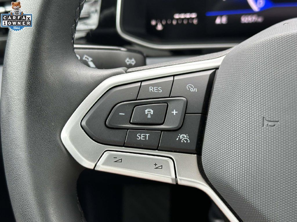 Used 2026 Volkswagen Jetta SE FWD image 22