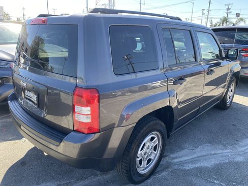 Used 2016 Jeep Patriot Sport FWD image 8
