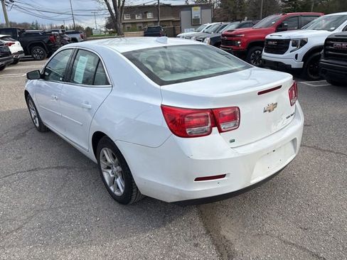 Used 2015 Chevrolet Malibu LT w/ Power Convenience Package image 8
