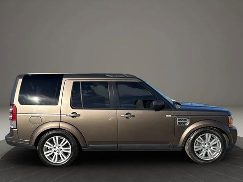 Used 2010 Land Rover LR4 HSE LUX image 2