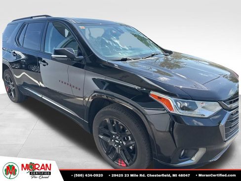 Used 2019 Chevrolet Traverse Premier w/ Redline Edition AWD/4WD image 2