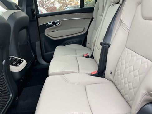 New 2026 Volvo XC90 B6 Plus image 19