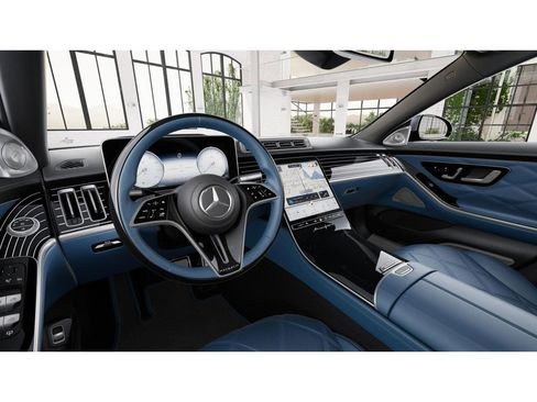 Certified 2024 Mercedes-Benz Maybach S 680 4MATIC image 3