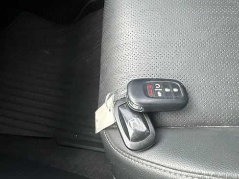 Used 2025 Honda Civic Sport Touring image 19