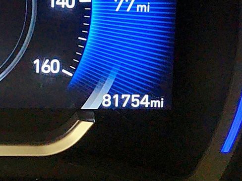 Used 2020 Hyundai Santa Fe Limited image 16