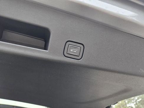 New 2026 GMC Acadia Elevation w/ Elevation Premium Package image 8