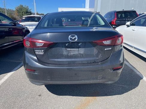 Used 2016 MAZDA MAZDA3 i Sport image 8