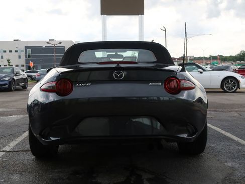Used 2017 MAZDA MX-5 Miata Club image 9