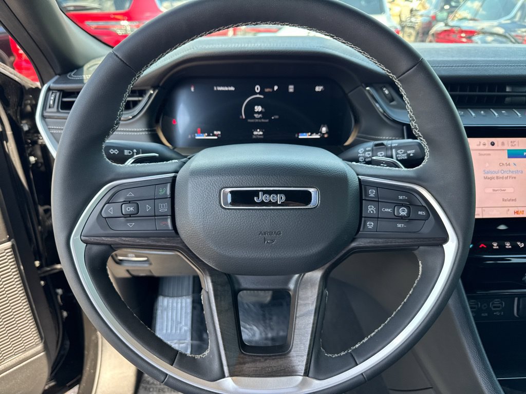 Used 2026 Jeep Grand Cherokee L Limited RWD image 8