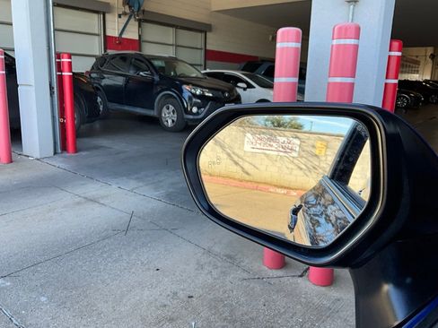 Used 2025 Toyota Camry LE image 18