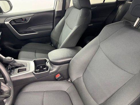 Certified 2025 Toyota RAV4 LE FWD image 9