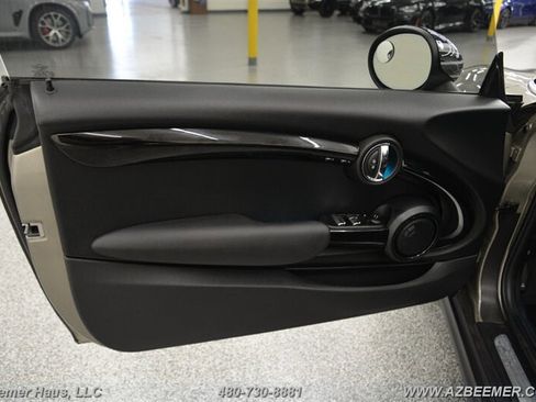 Used 2017 MINI Cooper S image 28