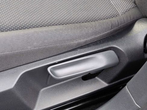 Used 2019 Volkswagen Jetta S w/ Driver Assistance Package image 17