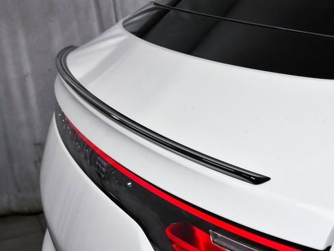 Used 2022 Porsche Cayenne Coupe image 84