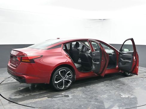 Used 2024 Nissan Altima 2.5 SR w/ SR Premium Package image 62