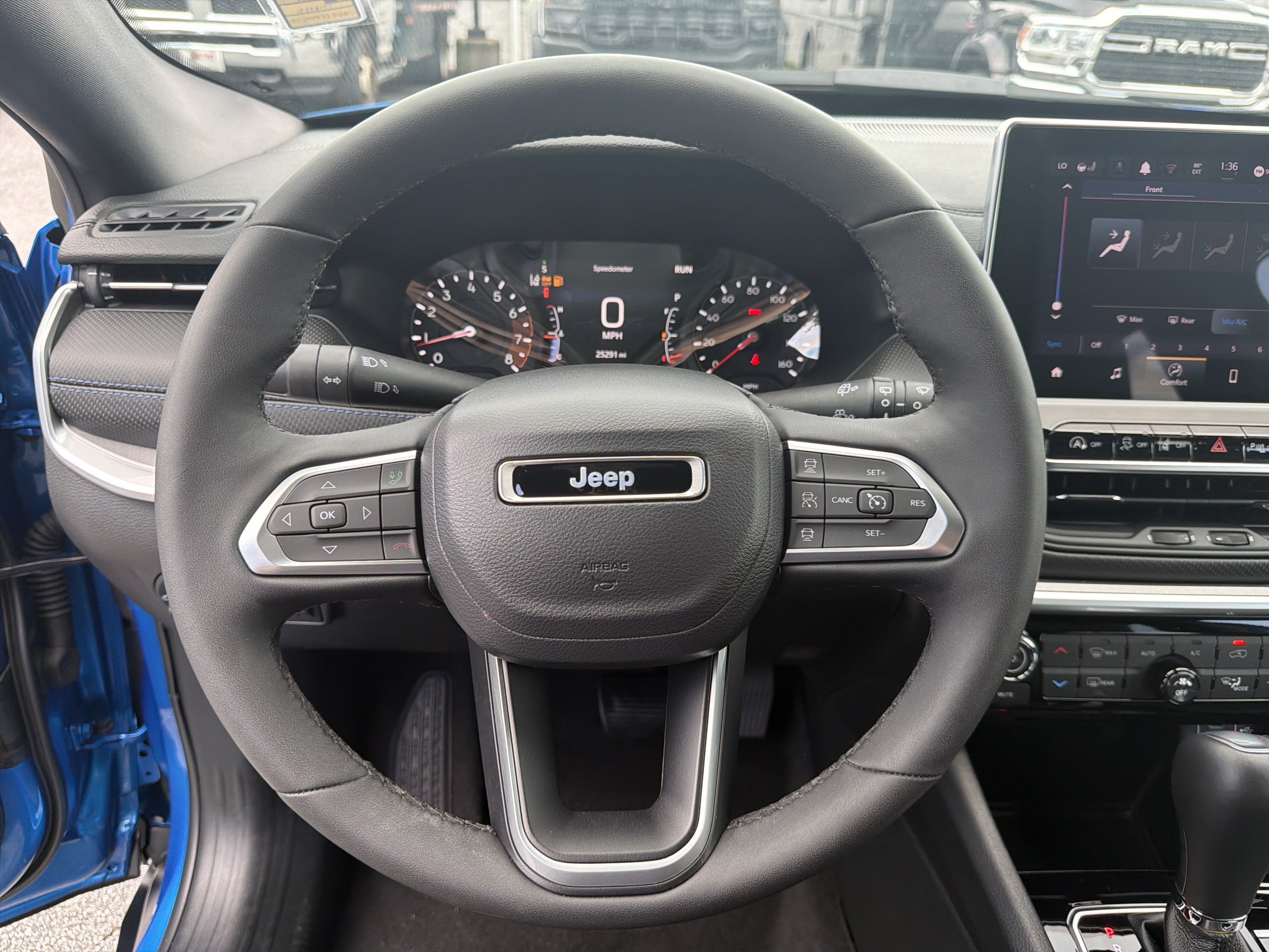 Used 2026 Jeep Compass Limited AWD/4WD image 29