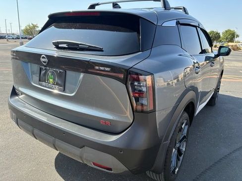 Used 2026 Nissan Kicks SR FWD image 5