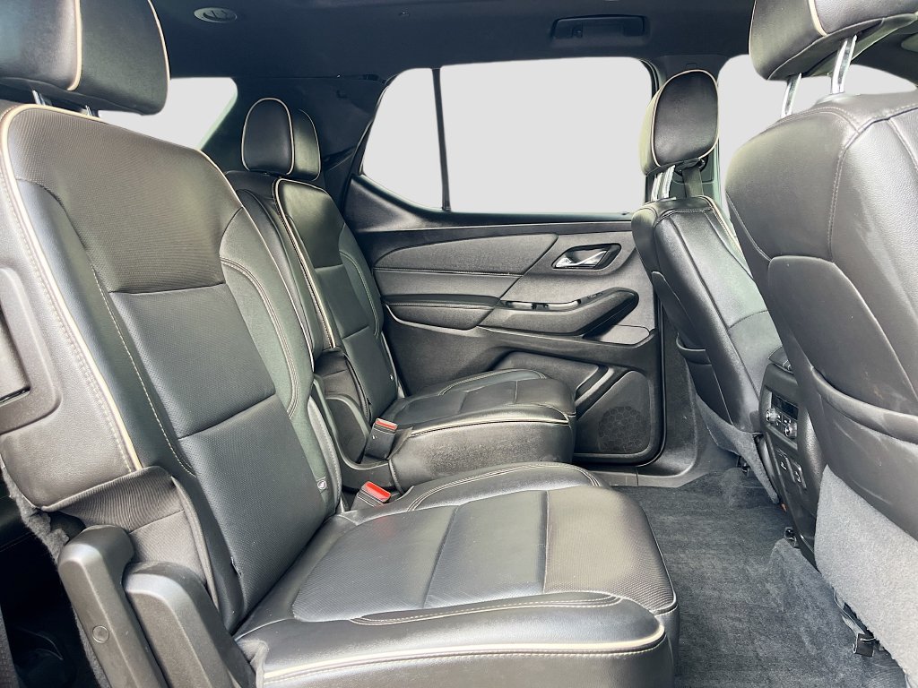 Used 2023 Chevrolet Traverse Premier w/ LPO, Floor Liner Package AWD/4WD image 30