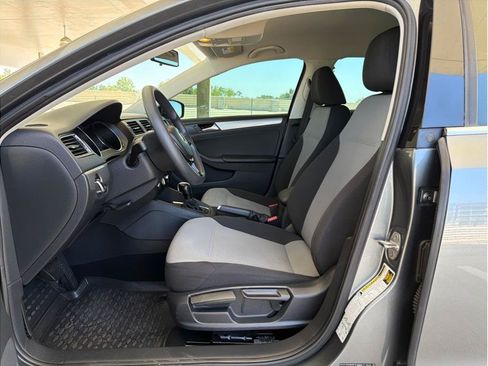 Used 2017 Volkswagen Jetta S FWD image 10
