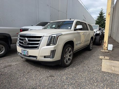 Used 2015 Cadillac Escalade ESV Premium AWD/4WD image 1