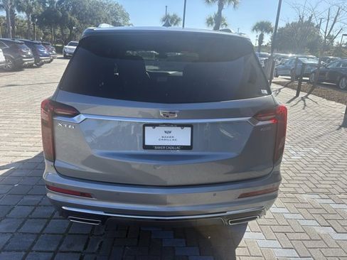 Certified 2025 Cadillac XT6 Premium Luxury image 5