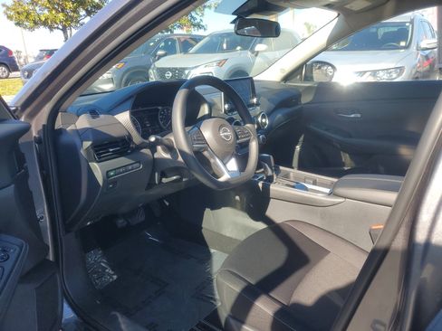 Certified 2025 Nissan Sentra SV w/ Trunk Package image 13